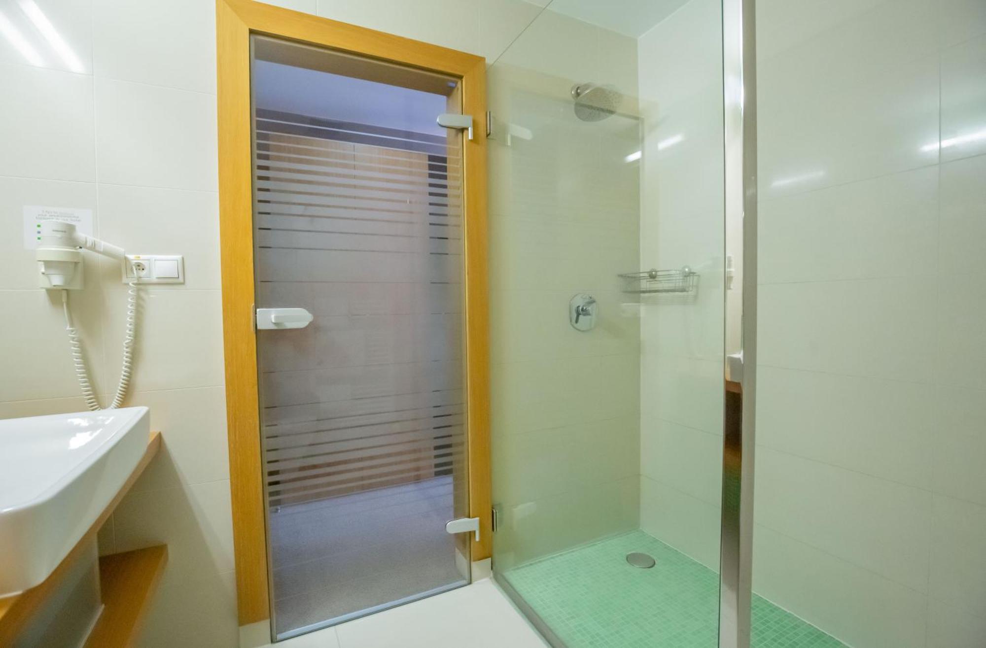 Impiq Hotel Trnava Eksteriør billede